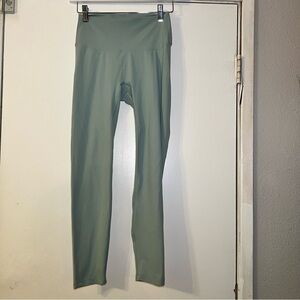 Savvi Green Leggings Workout Gym Athletic Pants M High Waisted Smooth Ankle Yoga